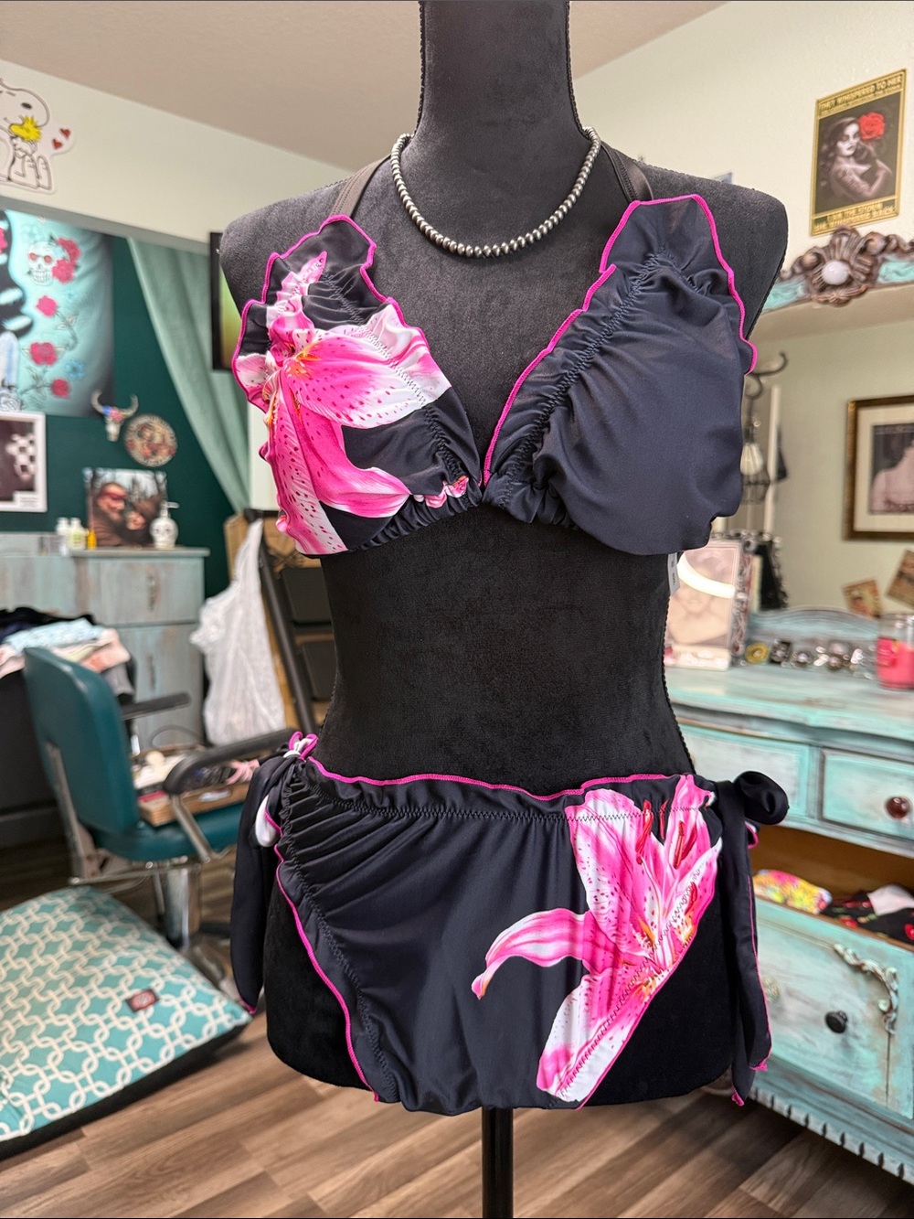 SHEIN Black & Pink Floral Ruffle Bikini Set